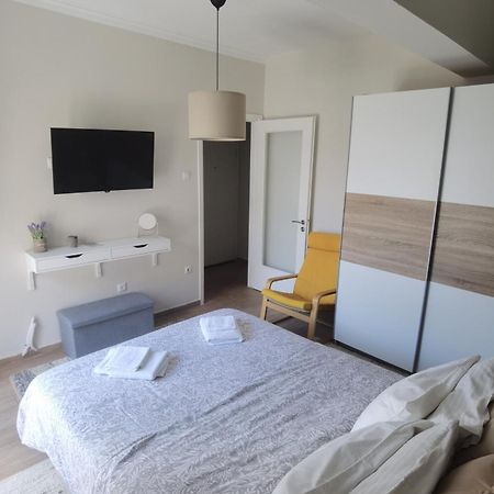 House Dimitris & Vicky Apartment Athens Ngoại thất bức ảnh