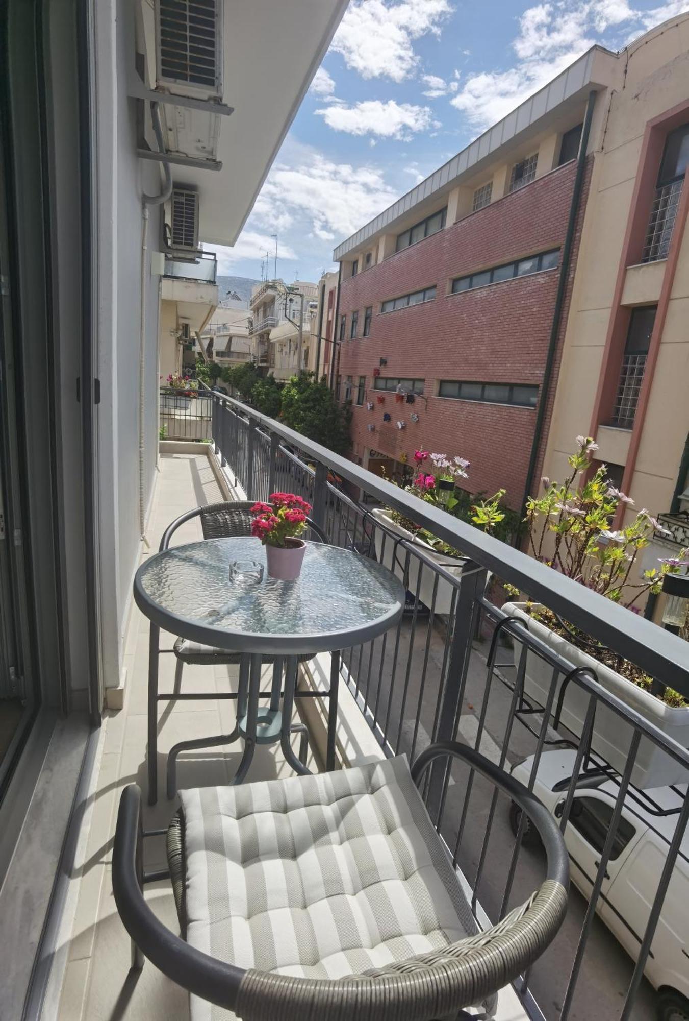 House Dimitris & Vicky Apartment Athens Ngoại thất bức ảnh